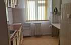 inchiriez apartament 3 camere - 1
