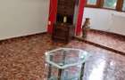 Inchiriez apartament 4 camere - zona Confec?ii