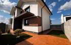 Casa de vanzare cu 4 camere - 4