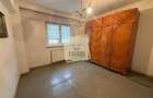 Apartament cu 4 camere 2 bai balcon si pivnita in Vasile Aaron