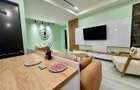 COSMOPOLIS - Apartament cu 3 camere si gradina, mobilat si utilat.