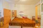 Casa cu 2 apartamente, terasa ?i garaj, zona Pia?a Un... - 5