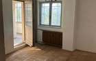 Proprietar vand apartament 3 camere Craiovei-an constructie 1992