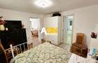 Casa renovata, 2 corpuri de cladire + anexe, 1331 mp teren, Paclisa