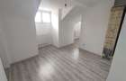 Vanzare apartament 2 camere, bloc mic, Polona - 3