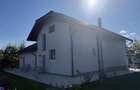 Casa de vanzare, 5 camere, curte mare, moderna