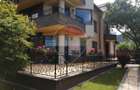 Casa / Vila cu 9 camere de vanzare
