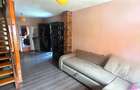 Casă cu 5 camere cu Teren 885 Mp în Ghioroc