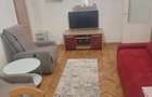 Inchiriez apartament cu 3 camere ,micro 3,etajul 3 - 2