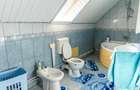 De vanzare Casa spa?ioasa in Gradi?te, Str. Vi?inului - 5