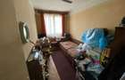 Vind apartament cu 3 camere, semidecomandat, situat central in Targu-Jiu, Str. M.C.Oancea - 7