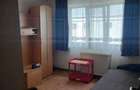 Vand apartament cu 2 camere decomandat Strada Oituz 3 - 5