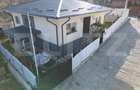 De vazare casa  moderna cu un miniapartament suplimentar la demisol in Hlincea