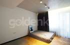 Apartament renovat cu 3 camere, 2 bai | 190mpc | garaj si boxa