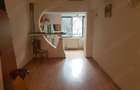 Apartament trei camere decomandat, etaj unu din patru, bloc deosebit, mobilat, doua balcoane inchise - 8
