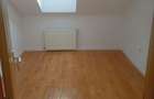 Persoană fizică vând apartament tip mansardă 3 dormitorare + living cu bucatarie - 8