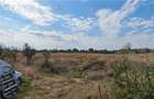 Ferma 3,3ha, din care 2,5ha intravilan, vila 7 camere, D+P+E+M, casa p - 12