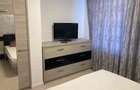 De inchiriat ap 3 camere Nufarul bloc Sova, cu parcare privata