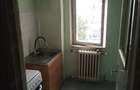 vand apartament trei camere Gheorghe Lazar
