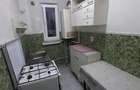 Vand apartament cu 3 camere, decomandat, Pacurari, Ia?i, etaj 6 din 10, suprafa?a 50 mp.