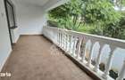 Duplex cu 5 camere si 3 bai, centrala proprie, zona Lipovei