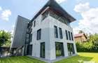 Casa / Vila exclusivista cu 9 camere de vanzare in Otopeni - Bucuresti (Bucuresti-Ilfov)