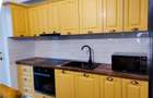 Inchiriez apartament doua camere cu loc de parcare Prima Onestilor - 1