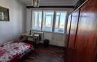 Vand apartament 3 camere