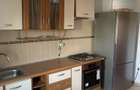Inchiriez ap in regim hotelier 2 camere, langa piata centrala, curte interioara cu parcare - 2
