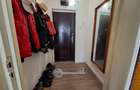 Apartament 2 camere, Podu Ros - Emil Racovita, etaj intermediar, bloc fara risc