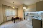 Inchiriez apartament foarte spatios, Boul Rosu
