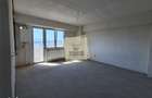 Apartament decomandat cu 3 camere Mihai Viteazu