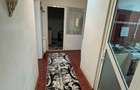 Vand apartament cu 3 camere