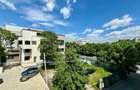 Apartament cu 3 camere *prima inchirere* //loc de parcare/ zona Herast