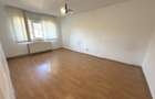 Apartament cu 3 camere, decomandat, 2 balcoane - Soarelui
