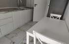 Apartament cu 3 camere decomandat în Berceni
