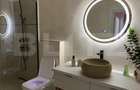 Casa de inchiriat ,moderna , 4 camere , 120 mp , 470 mp tere - 1