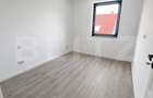 Apartament 3 camere + balcon, etaj 1 - 4