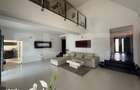 Casa individuala in cartier select, 4 camere, 227 mp utili, in zona L - 10