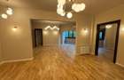 Inchiriere apartament renovat 4 camere in vila D+P+2 curte Cotroceni metrou - 1