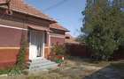Vand casa cu gradina in Cermei 451. - 1