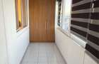 Inchiriez apartament 3 camere | 72 mp + balcon inchis 8 mp | 2 bai | Mobilat si utilat