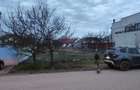 Teren de 1000 mp, în Central - 8