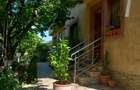 Casa deosebita cu etaj, 4 dormitoare, curte, garaj, beci, utilitati, la cheie - 1