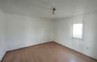Casa + teren 900 mp, 20 ml deschidere la E85, zona Danila, Suceava