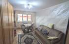 Apartament cu 2 camere, decomandat, 55 mp, 2 bai, zona Cetate