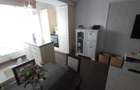 Proprietar - Vand apartament cu 3 camere Aparatorii patriei. Bloc nou etaj 6/10