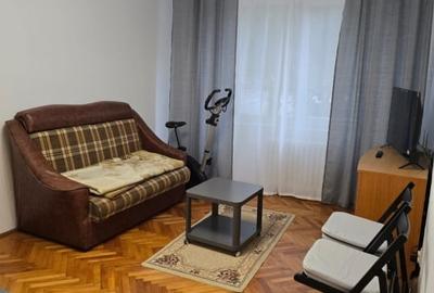 Garsonieră decomandată în Berceni