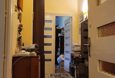 Apartament cu 3 camere decomandat în P-ța Ovidiu - 9