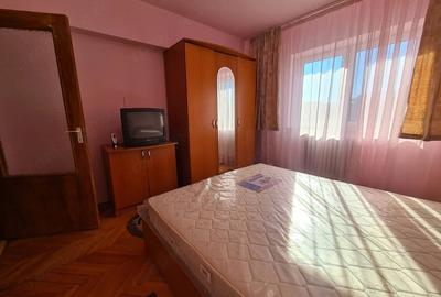 Apartament cu 2 camere decomandat în Piața Centrală